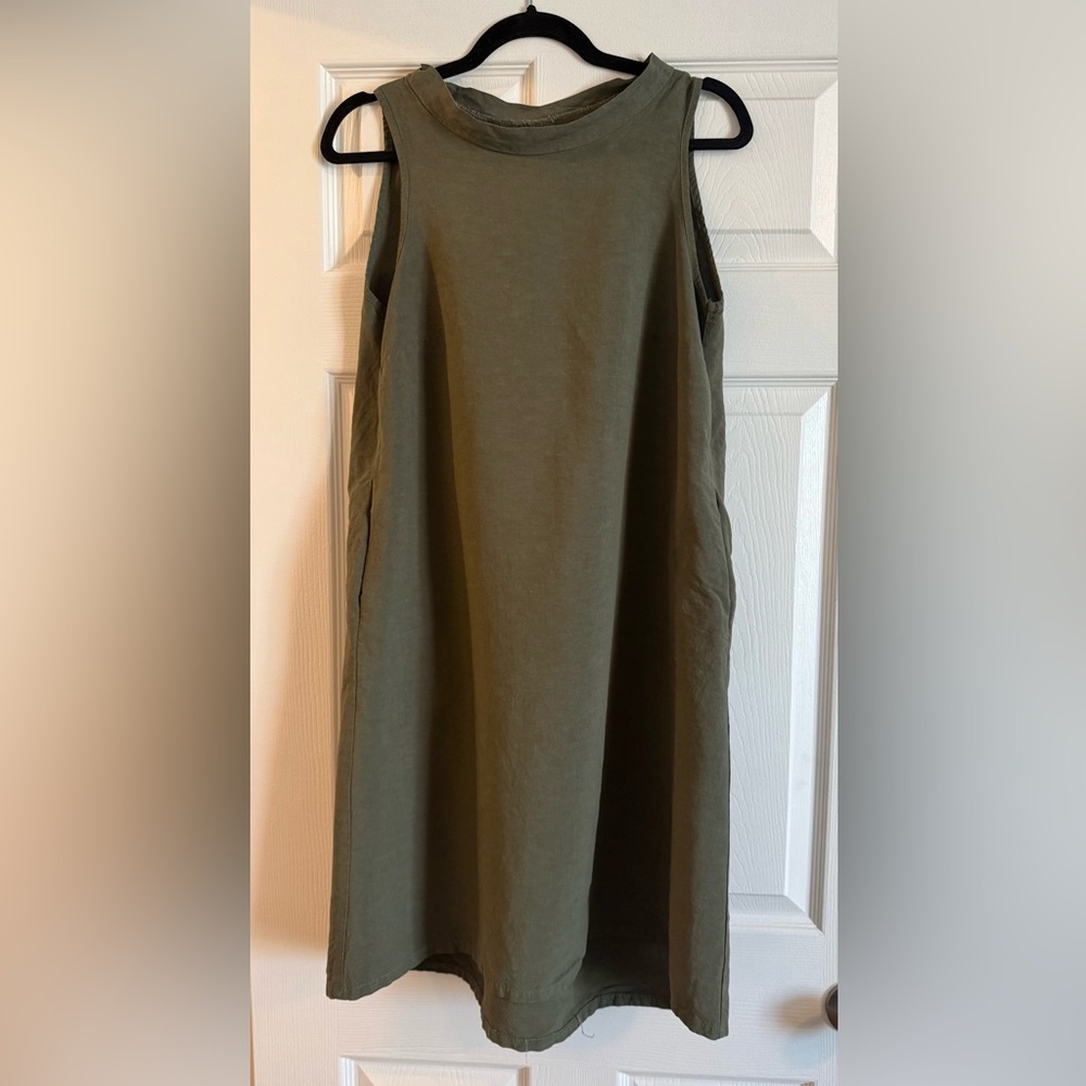 Sleeveless linen blend dress